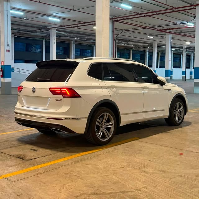 VOLKSWAGEN TIGUAN R-LINE - Imagem 5