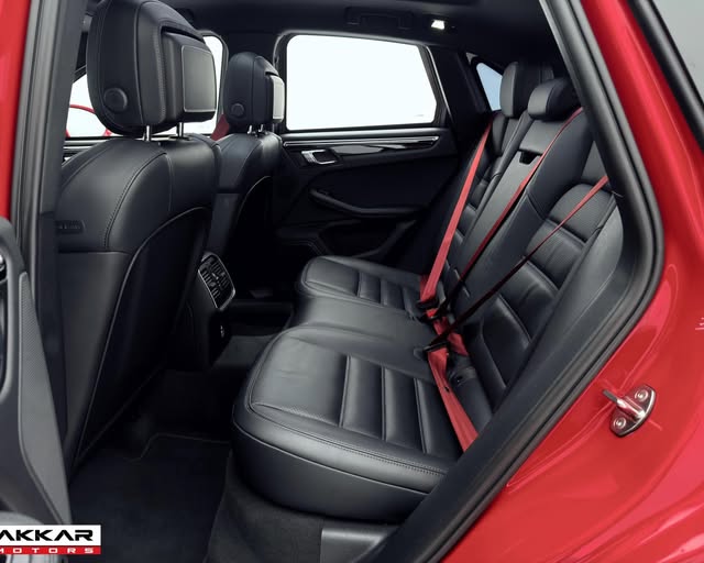 PORSCHE MACAN - Imagem 8
