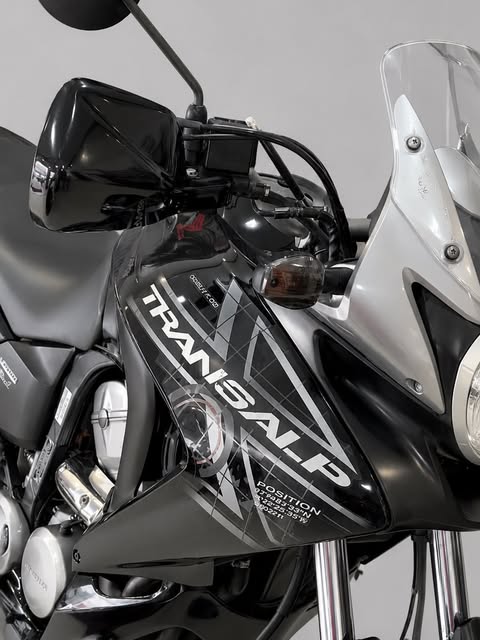 HONDA XL 700 TRANSALP - Imagem 5