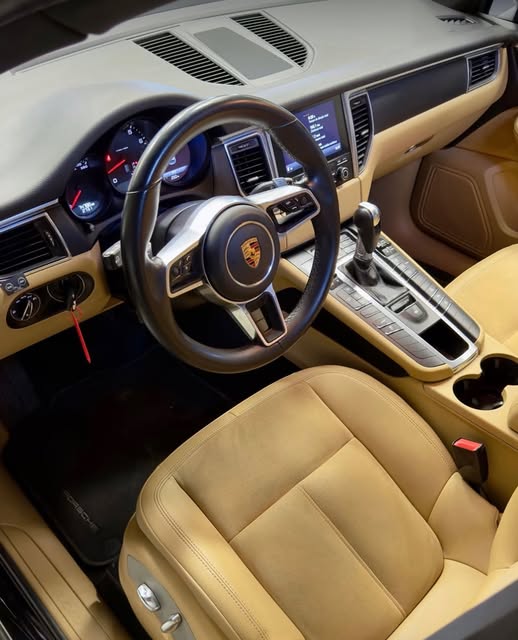 PORSCHE MACAN 2.0 TURBO - Imagem 4