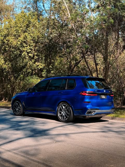 BMW X7 M60I - Imagem 16