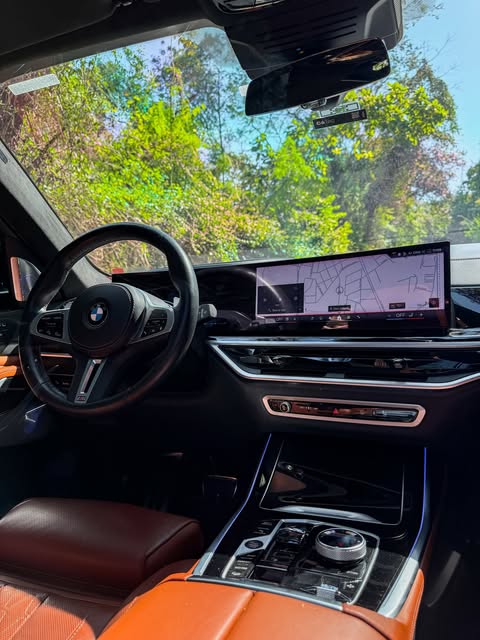 BMW X7 M60I - Imagem 10