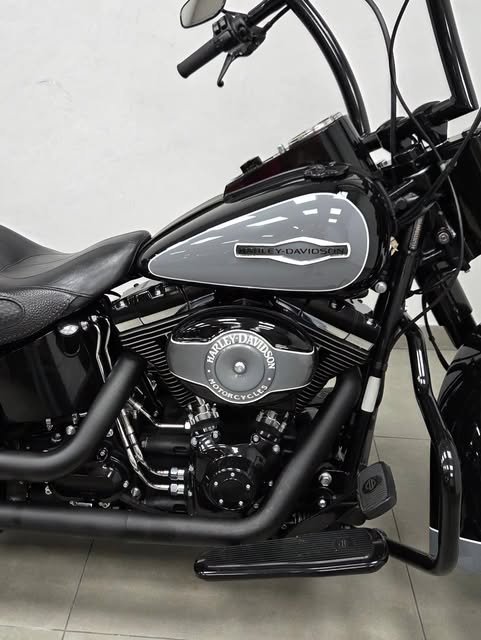 HARLEY-DAVIDSON SOFTAIL DELUXE - Imagem 4