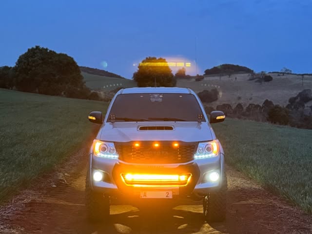 TOYOTA HILUX SR - Imagem 2