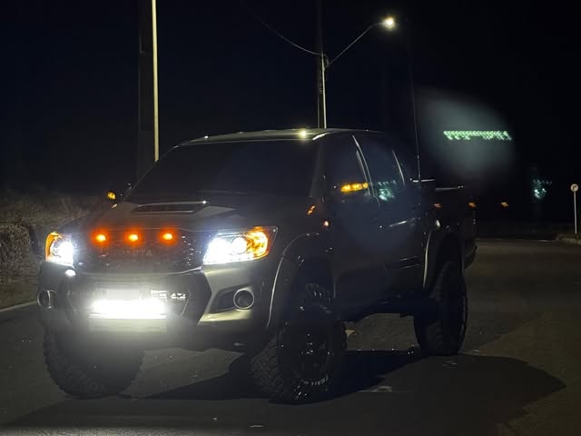 TOYOTA HILUX SR - Imagem 3