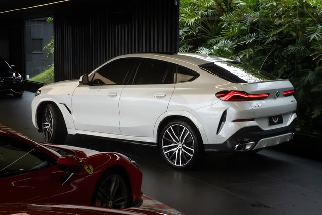 BMW X6 XDRIVE40I - Imagem 1