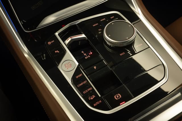BMW X6 XDRIVE40I - Imagem 12