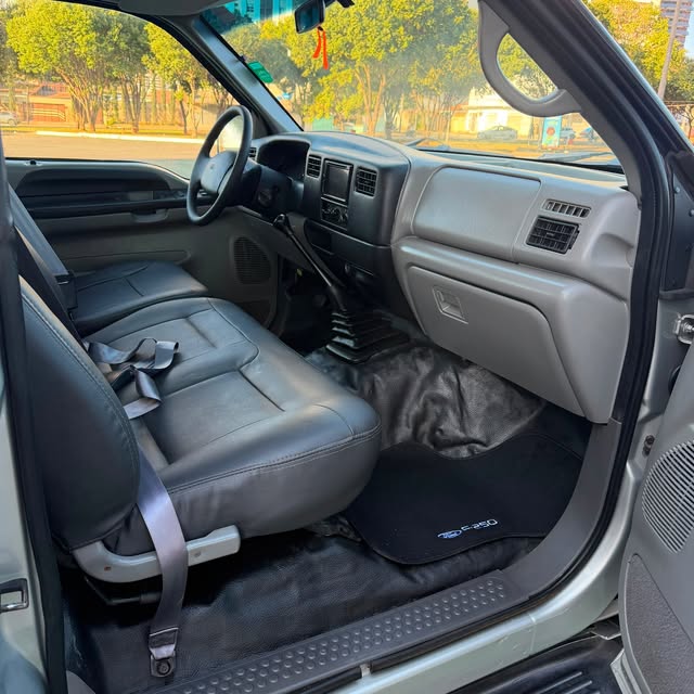 FORD F-250 XL-L - Imagem 12