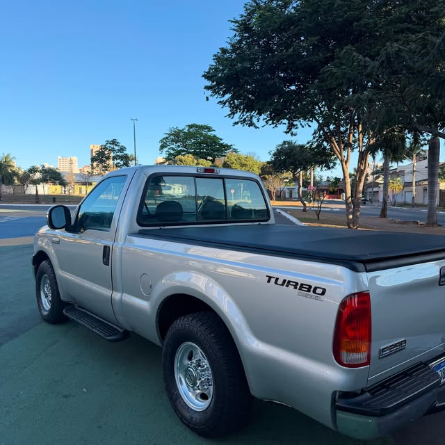 FORD F-250 XL-L - Imagem 4