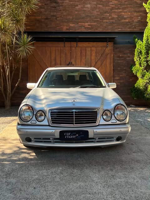 MERCEDES-BENZ E55 AMG - Imagem 3