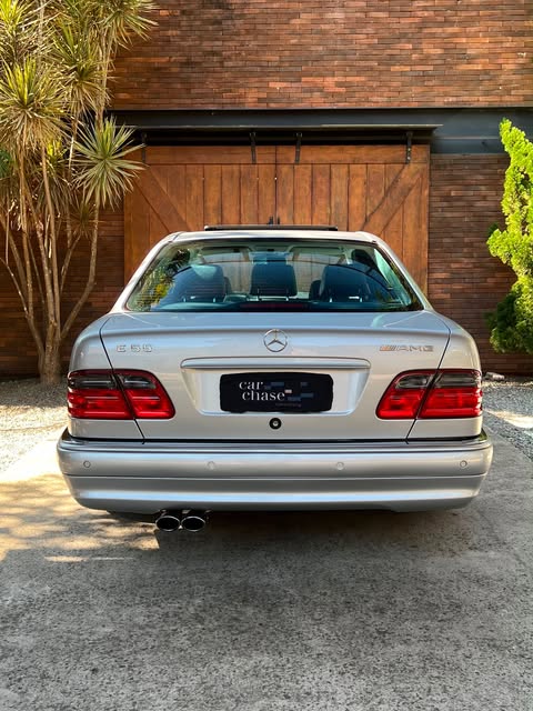 MERCEDES-BENZ E55 AMG - Imagem 4