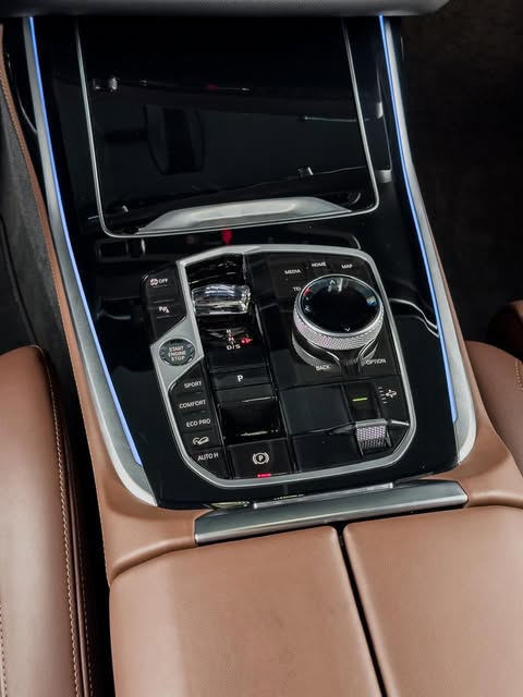 BMW X7 M60I - Imagem 8