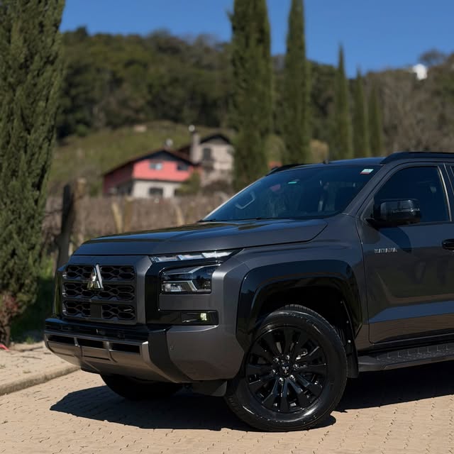 MITSUBISHI TRITON KATANA - Imagem 2