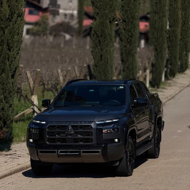 MITSUBISHI TRITON KATANA - Imagem 13