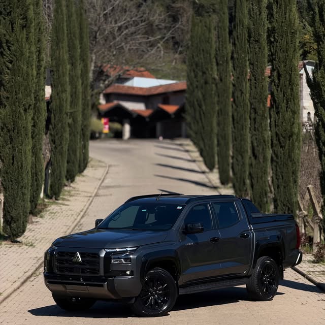 MITSUBISHI TRITON KATANA - Imagem 17