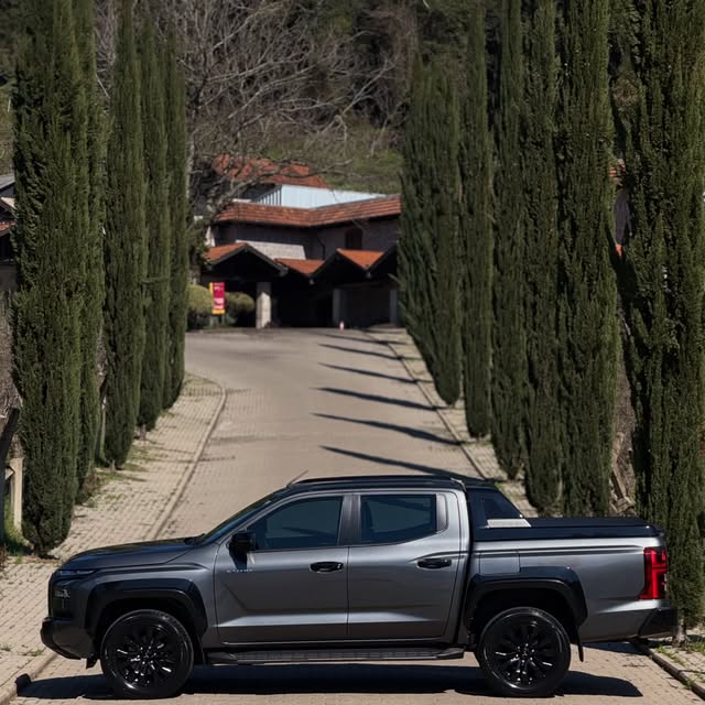 MITSUBISHI TRITON KATANA - Imagem 9
