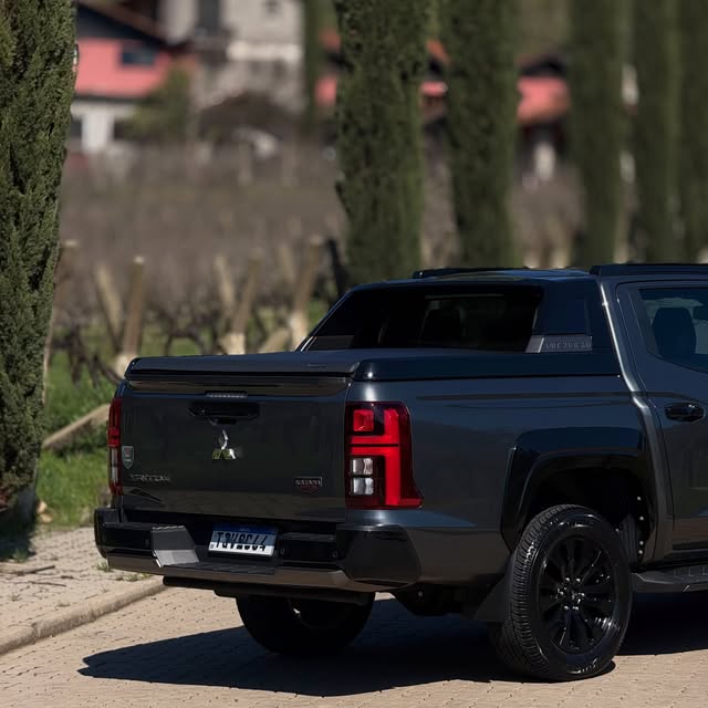 MITSUBISHI TRITON KATANA - Imagem 10