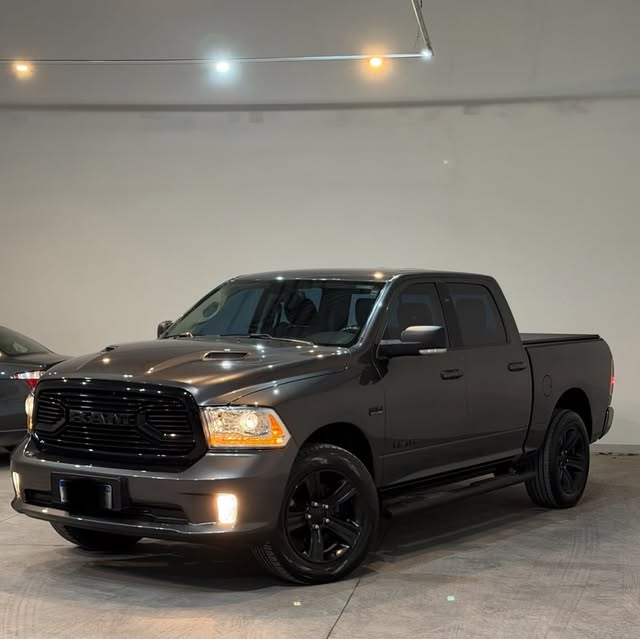 DODGE CLASSIC NIGHT EDITION - Imagem 1