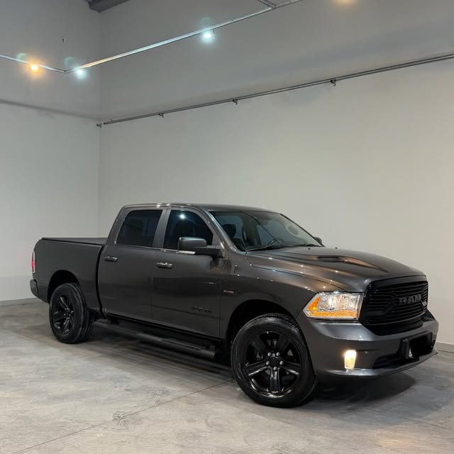 DODGE CLASSIC NIGHT EDITION - Imagem 2