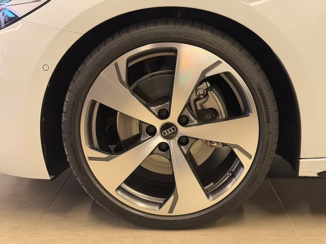 AUDI A5 PERFORMANCE S EDITION - Imagem 13