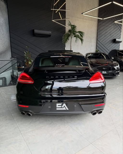 PORSCHE PANAMERA S - Imagem 11