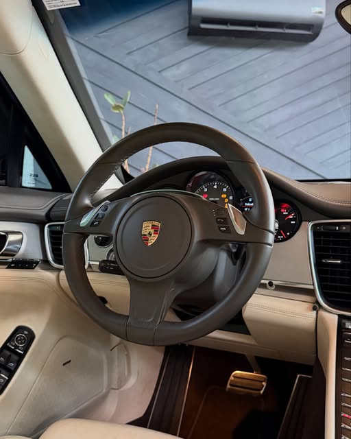 PORSCHE PANAMERA S - Imagem 6
