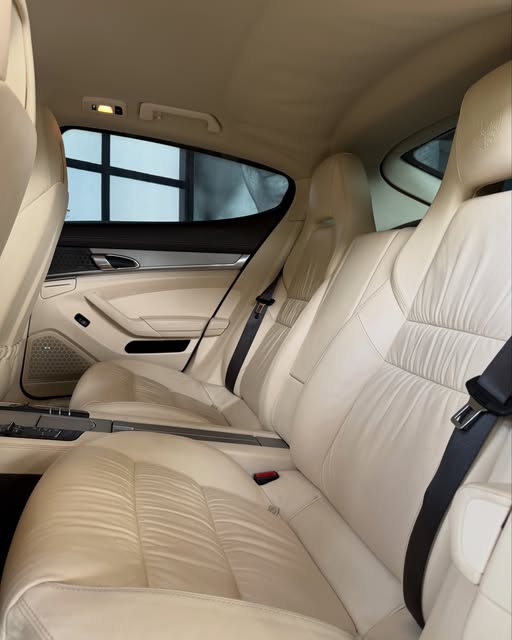PORSCHE PANAMERA S - Imagem 9