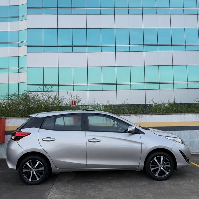 TOYOTA YARIS XLS - Imagem 4
