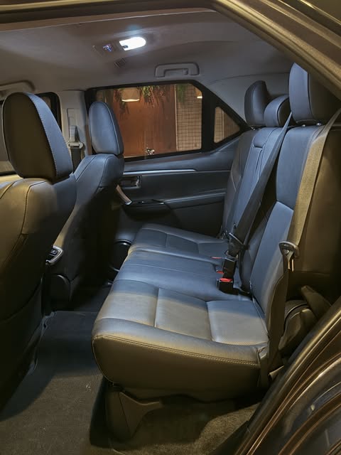 TOYOTA HILUX SW4 SRX PLATINUM - Imagem 7