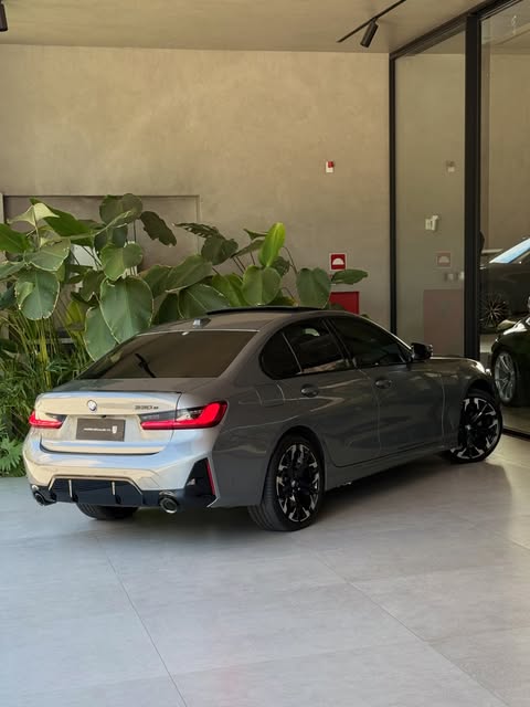BMW 330E M SPORT - Imagem 10