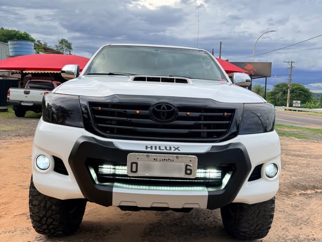 TOYOTA HILUX SR - Imagem 2