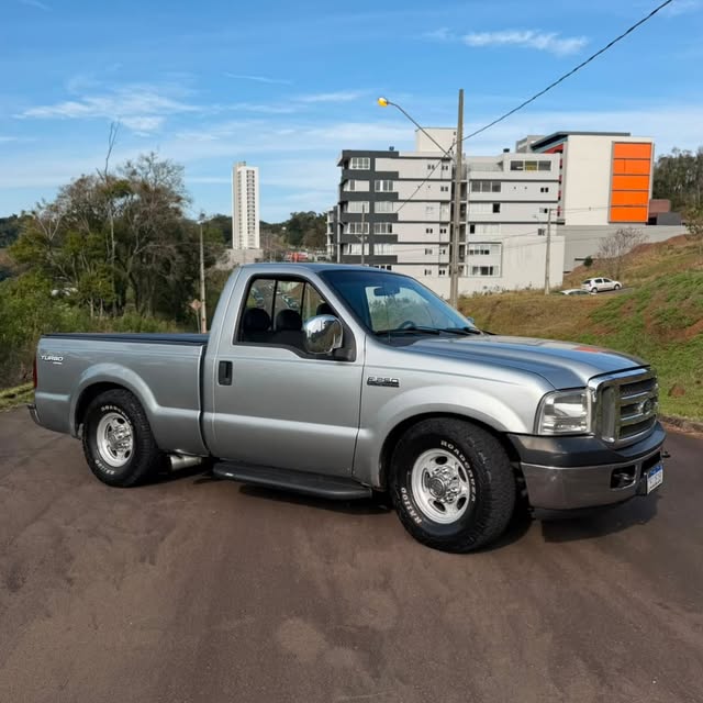 FORD F250 XLT-L - Imagem 1
