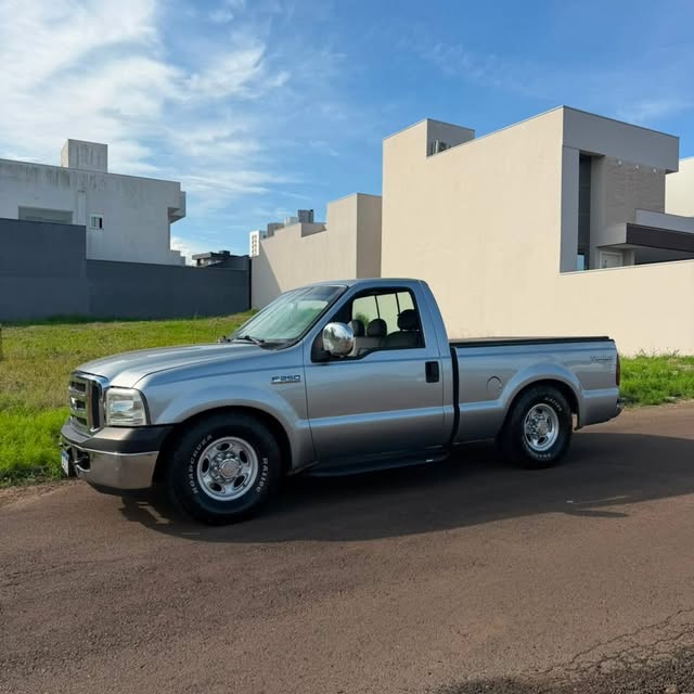FORD F250 XLT-L - Imagem 3