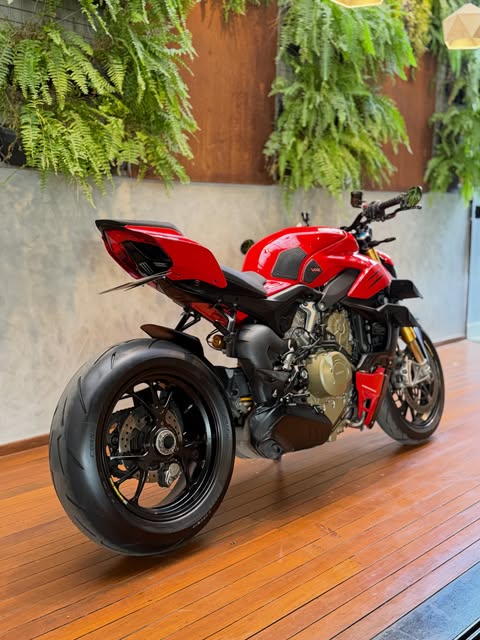 DUCATI STREETFIGHTER V4 S - Imagem 4
