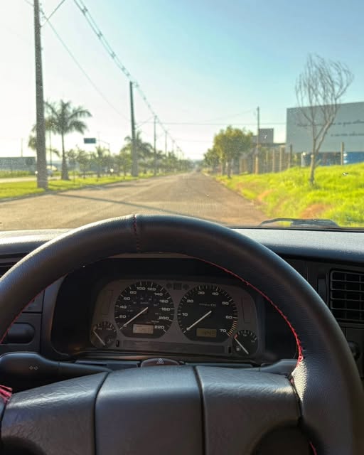 VOLKSWAGEN GOLF GLX - Imagem 12
