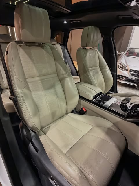 LAND ROVER VELAR R-DYN HSE - Imagem 13