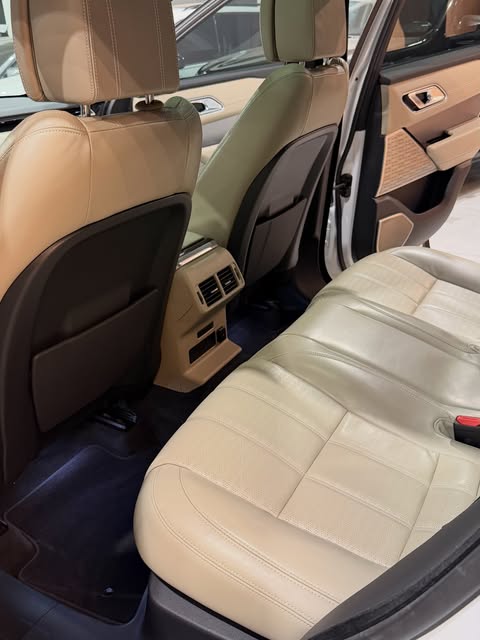 LAND ROVER VELAR R-DYN HSE - Imagem 10
