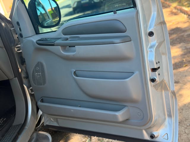 FORD F-250 XLT - Imagem 12