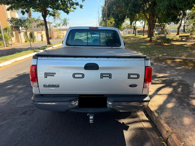 FORD F-250 XLT - Imagem 7