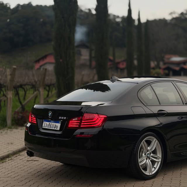 BMW 528I M SPORT - Imagem 13