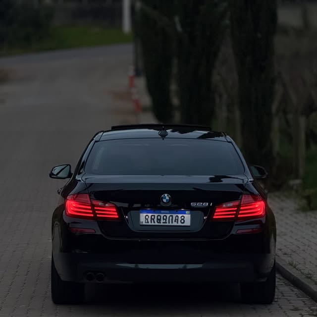BMW 528I M SPORT - Imagem 18