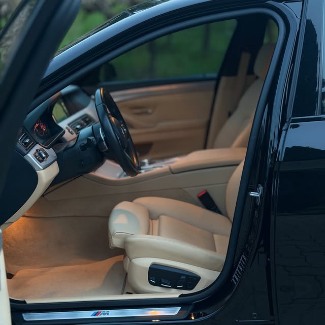 BMW 528I M SPORT - Imagem 7