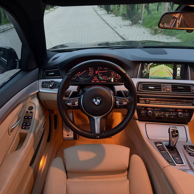 BMW 528I M SPORT - Imagem 9