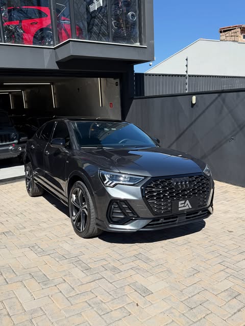 AUDI Q3 40 TFSI GAS. SPORTBACK PERF. BLACK QUATTRO TIPTRONIC - Imagem 1