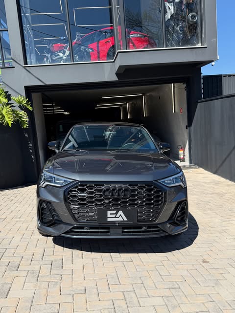 AUDI Q3 40 TFSI GAS. SPORTBACK PERF. BLACK QUATTRO TIPTRONIC - Imagem 2