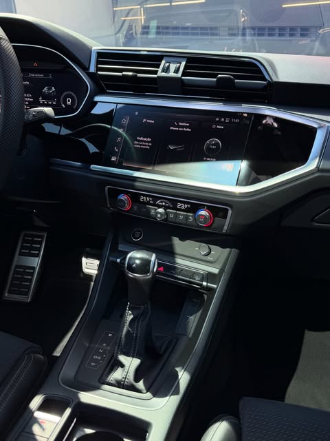 AUDI Q3 40 TFSI GAS. SPORTBACK PERF. BLACK QUATTRO TIPTRONIC - Imagem 5