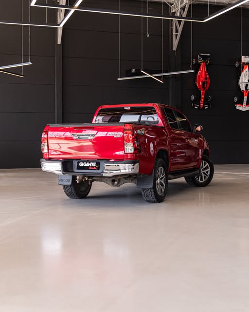 TOYOTA HILUX SRV - Imagem 2