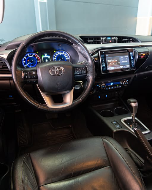 TOYOTA HILUX SRV - Imagem 5
