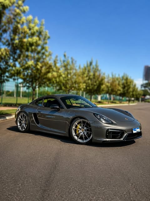 PORSCHE CAYMAN GTS - Imagem 1