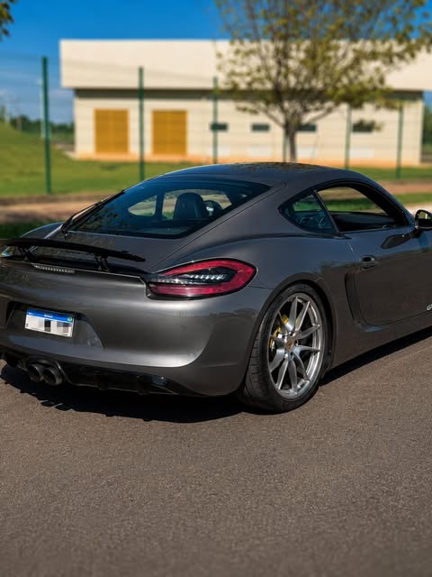 PORSCHE CAYMAN GTS - Imagem 4